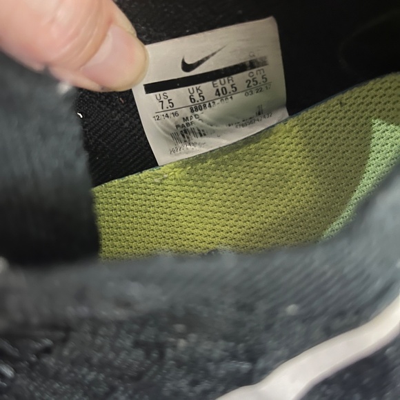 Nike Free RN Flyknit Running Shoes - Womens' Size 9 / Men's 7.5 / EU 40.5 - Picture 9 of 9